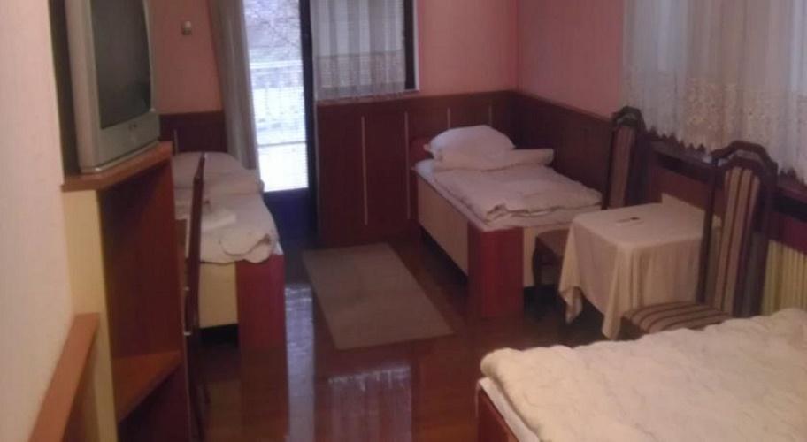 Motel Nana Баня-Лука Экстерьер фото