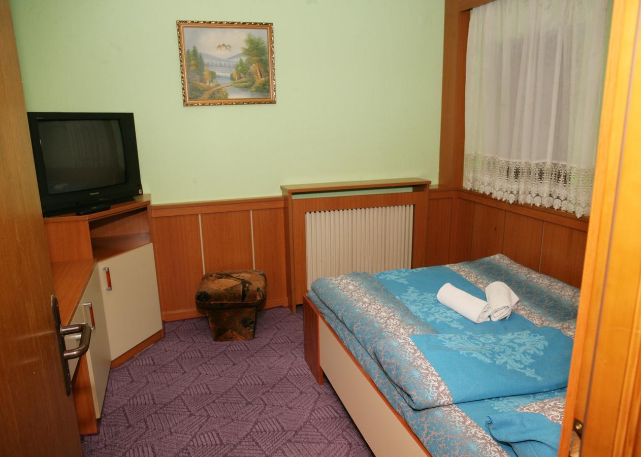 Motel Nana Баня-Лука Экстерьер фото